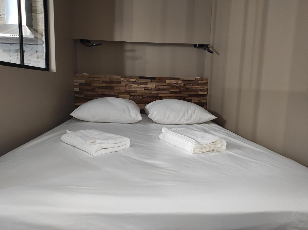 Apparts'Hotel La Ferme Du Gros Noyer 马洛塞讷 外观 照片